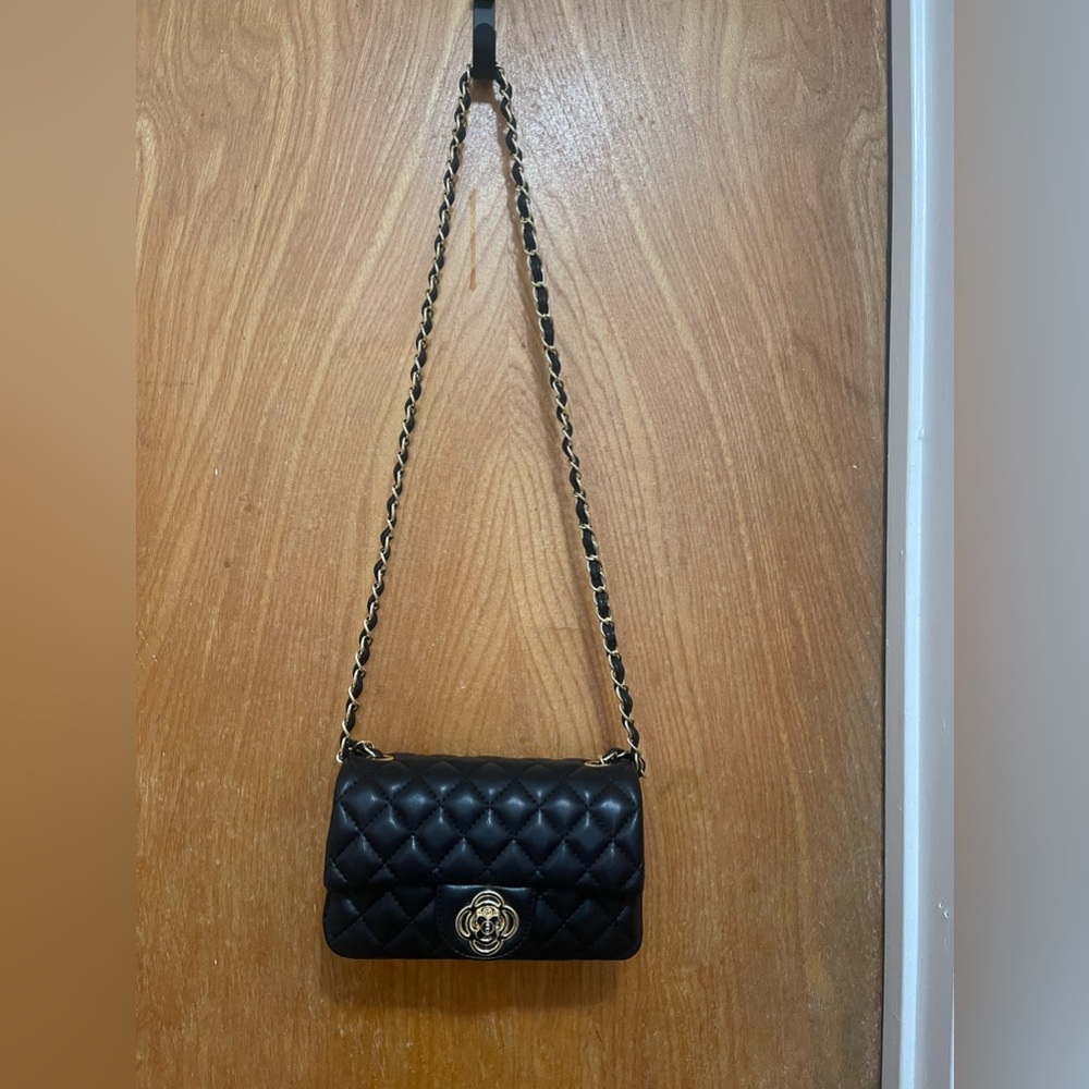 Crossbody bag